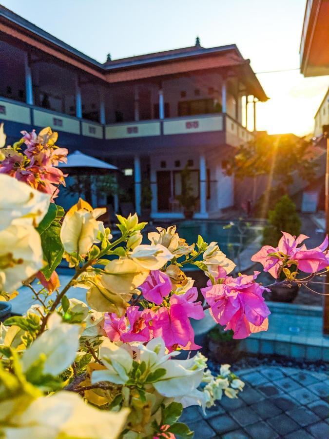 Serangan Inn Mimba パダンバイ エクステリア 写真